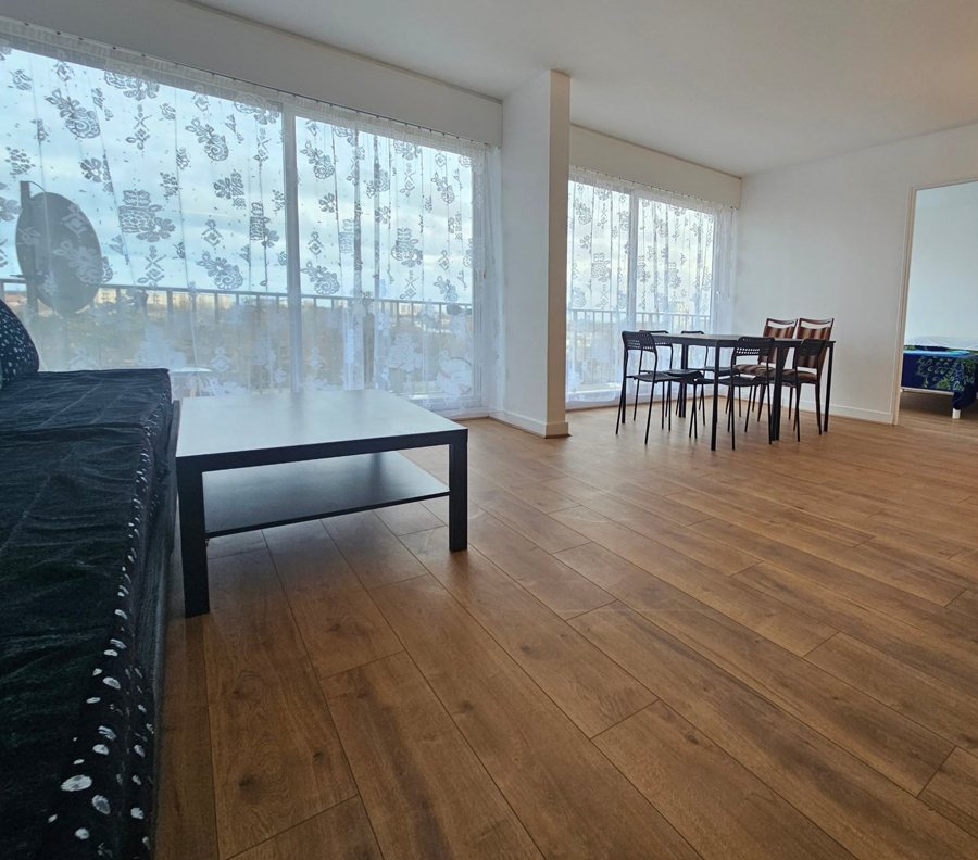 XXL 6th with Balcony